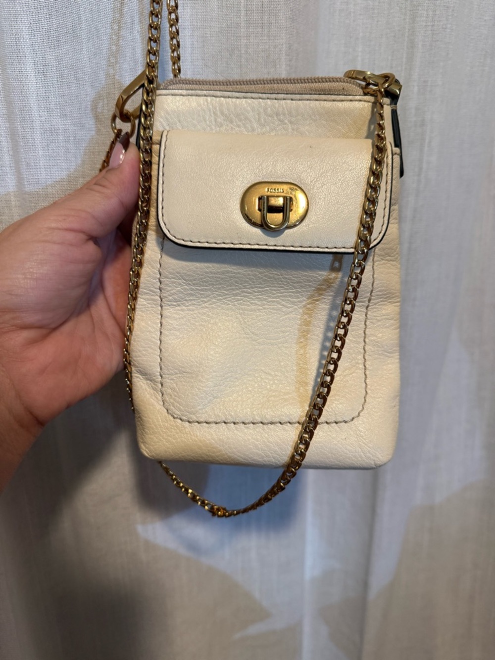 Fossil Cream Leather Crossbody Cell Phone Bag with wallet and Gold Chain